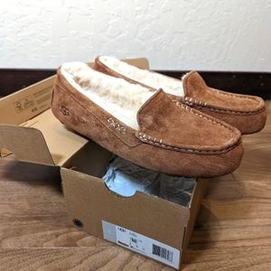 UGG Ansley Slippers, women's size 10 in chestnut